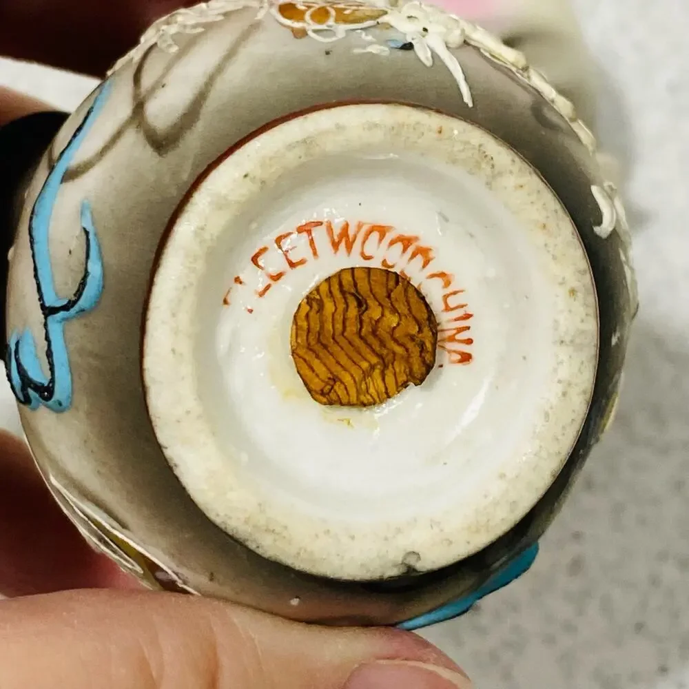 Vintage Dragonware Porcelain Shakers (2) roly-poly shape signed Fleetwood Japan